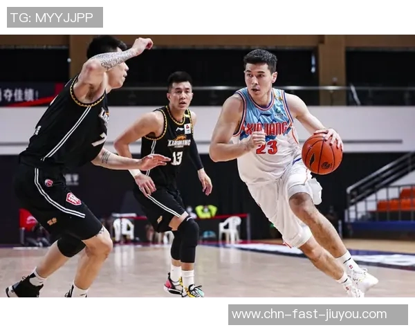 翟晓川：从篮球新星到职业生涯巅峰的励志之路与成长故事