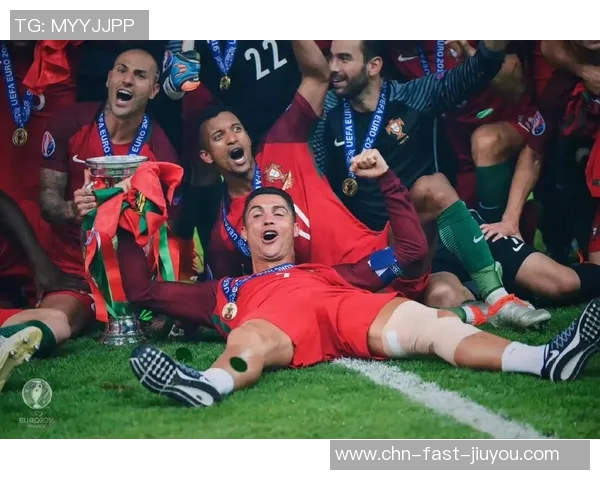 C罗在2016欧洲杯决赛中的传奇表现与葡萄牙队的辉煌胜利回顾